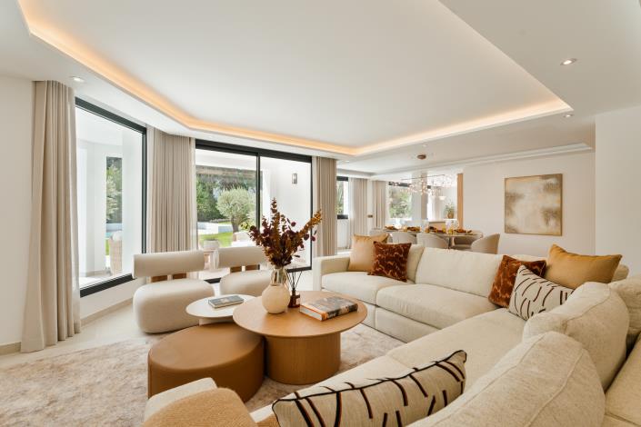 Image No.4-4 Bed Villa for sale