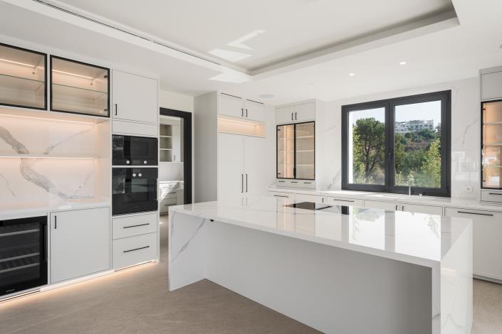 Image No.3-4 Bed Villa for sale