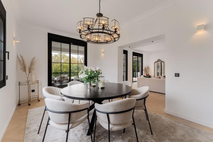 Image No.4-Villa de 6 chambres à vendre à Estepona