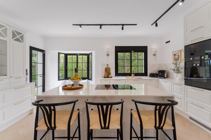 Image No.6-Villa de 6 chambres à vendre à Estepona