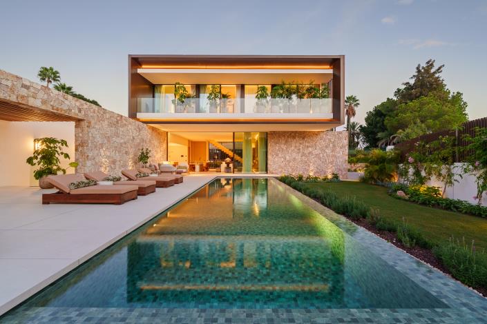 Image No.2-5 Bed Villa for sale