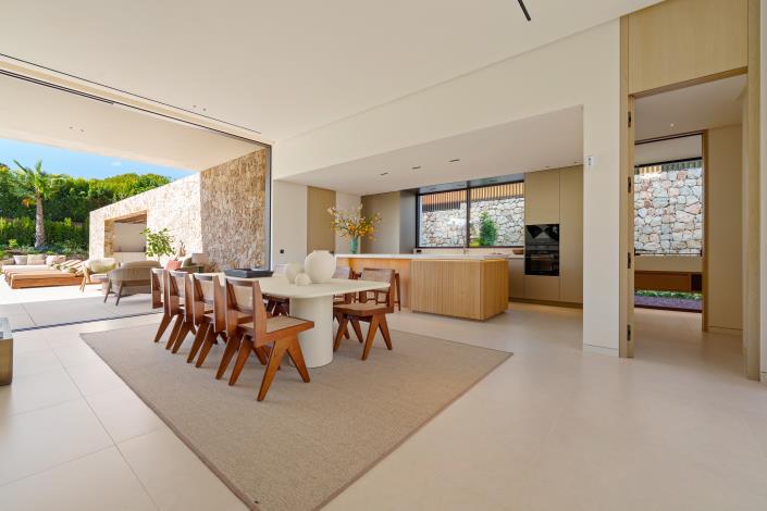 Image No.42-5 Bed Villa for sale