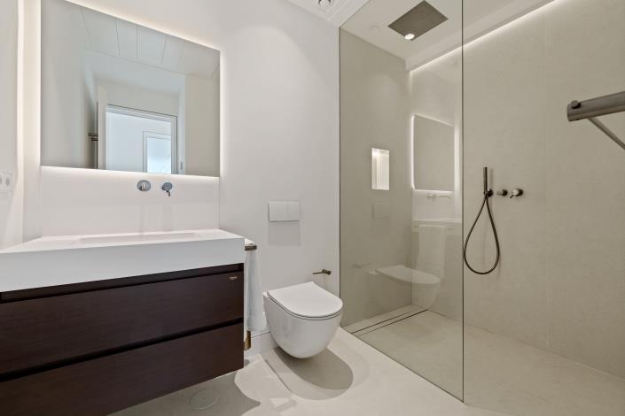 Image No.5-6 Bed Villa for sale