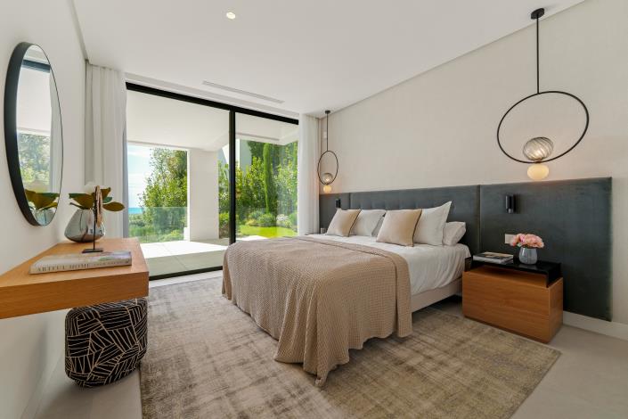 Image No.4-6 Bed Villa for sale