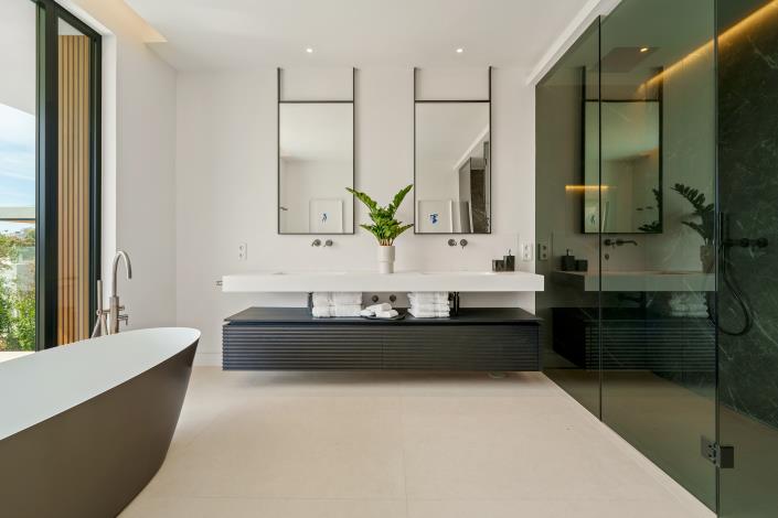 Image No.19-6 Bed Villa for sale