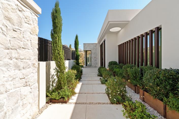 Image No.26-6 Bed Villa for sale