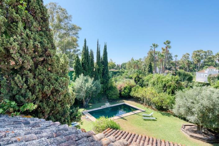 Image No.2-6 Bed Villa for sale