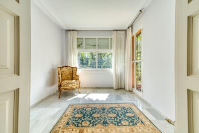 13-5fd73dea700db77384c091ca9818b1a9