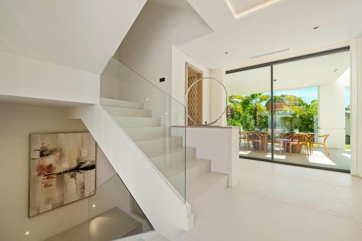 Image No.21-5 Bed Villa for sale