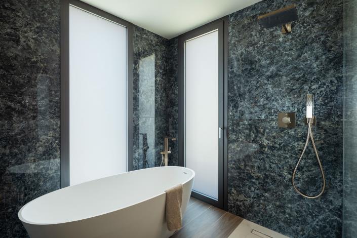 Image No.18-5 Bed Villa for sale