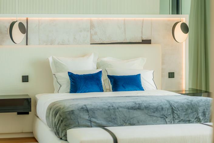 Image No.7-8 Bed Villa for sale