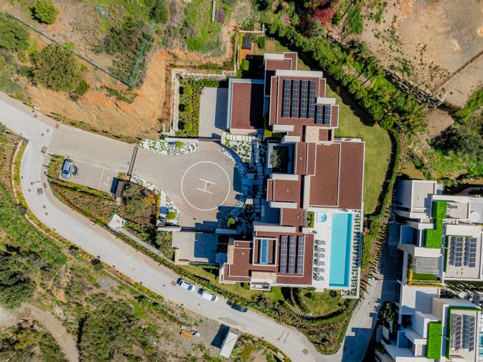 Image No.18-8 Bed Villa for sale