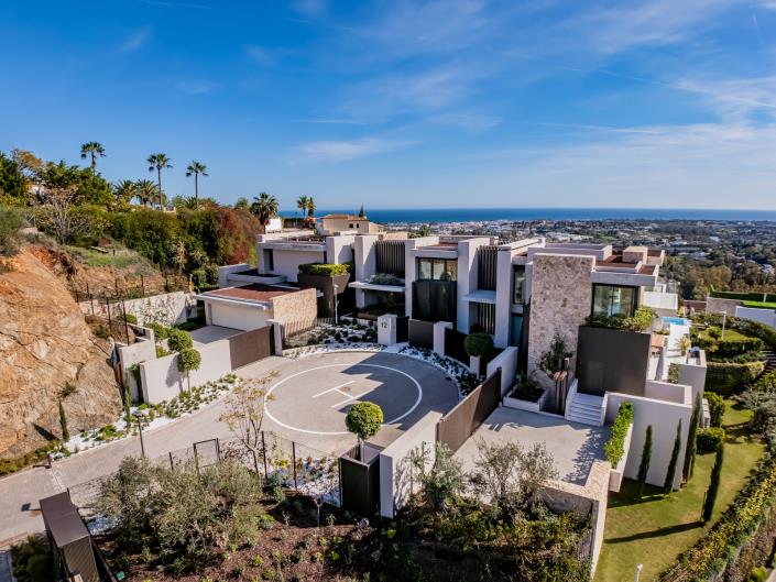 Image No.21-8 Bed Villa for sale