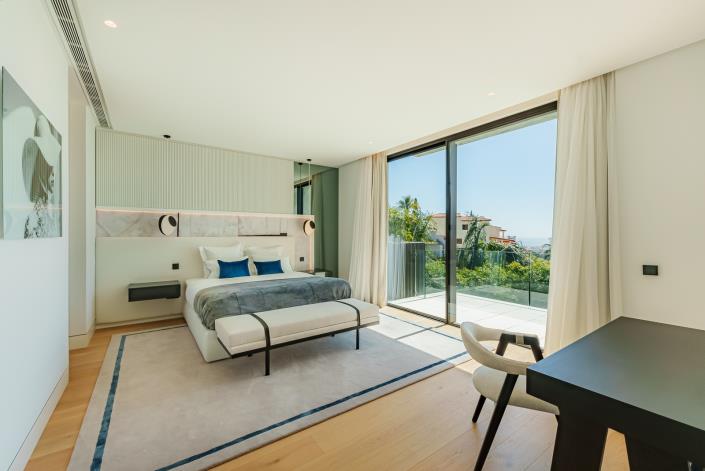 Image No.28-8 Bed Villa for sale