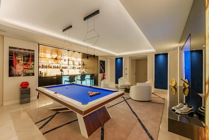 Image No.54-8 Bed Villa for sale