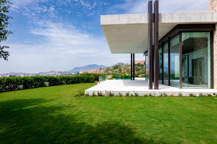 Image No.60-8 Bed Villa for sale