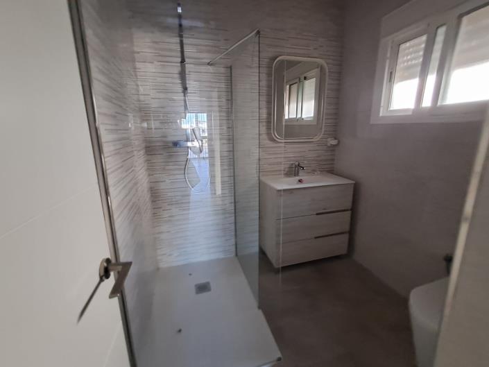 Image No.15-5 Bed House/Villa for sale