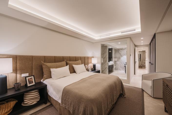 Image No.10-3 Bed Apartment for sale