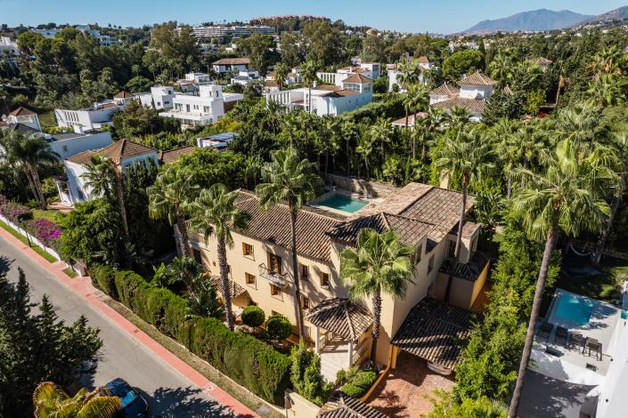 Image No.37-5 Bed Villa for sale