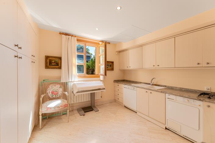 Image No.8-5 Bed Villa for sale