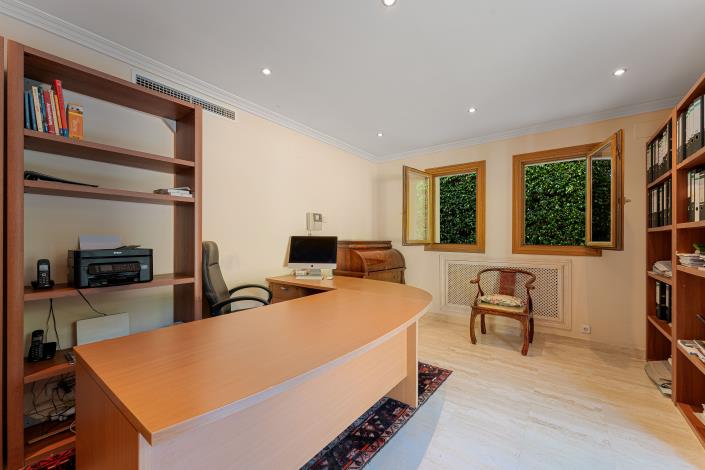 Image No.22-5 Bed Villa for sale