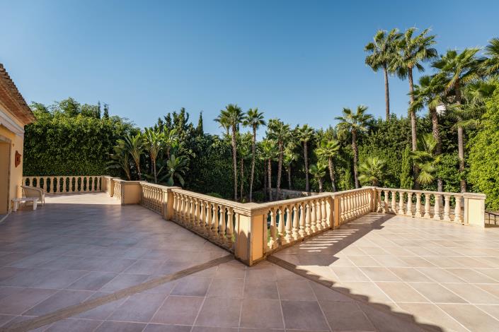 Image No.28-5 Bed Villa for sale