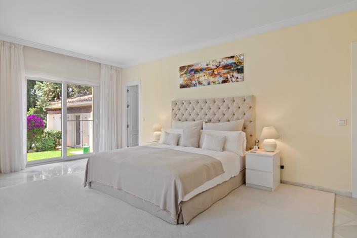 Image No.5-6 Bed Villa for sale