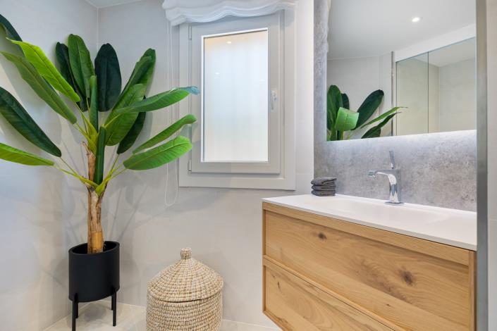 Image No.54-6 Bed Villa for sale