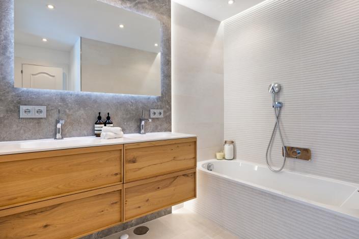 Image No.61-6 Bed Villa for sale