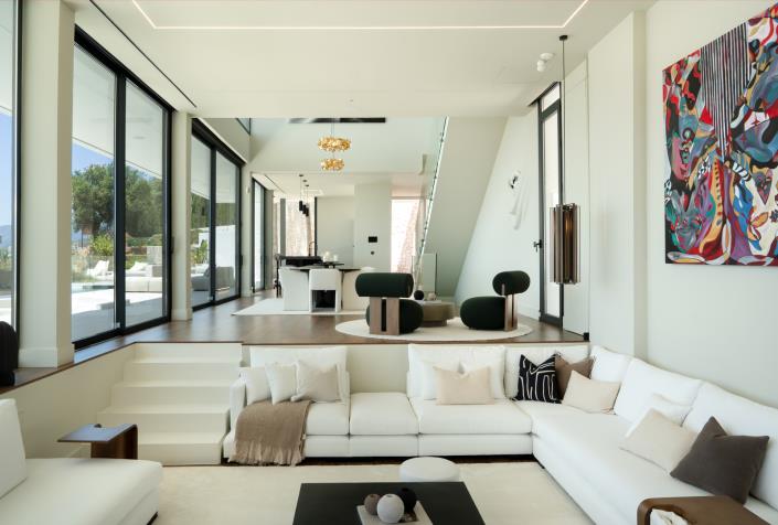 Image No.3-5 Bed Villa for sale