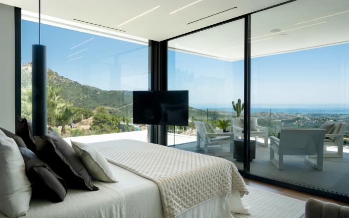 Image No.38-5 Bed Villa for sale