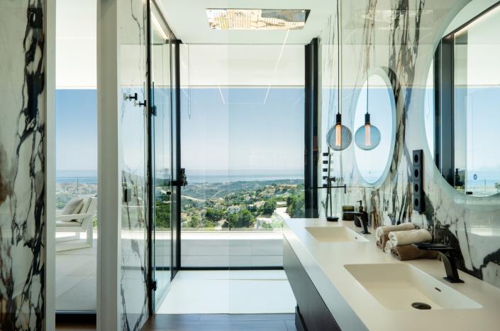 Image No.39-5 Bed Villa for sale