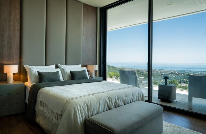 Image No.53-5 Bed Villa for sale