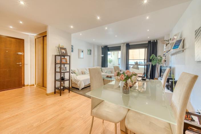 Image No.10-3 Bed Apartment for sale