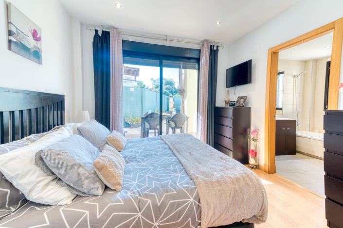 Image No.16-3 Bed Apartment for sale