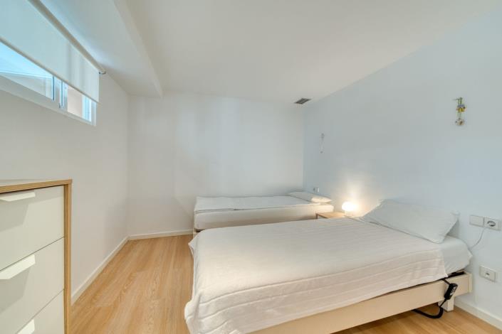 Image No.9-2 Bed Apartment for sale