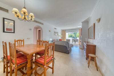 10-bb915d1cb19341576dcdc994b81ab9c5