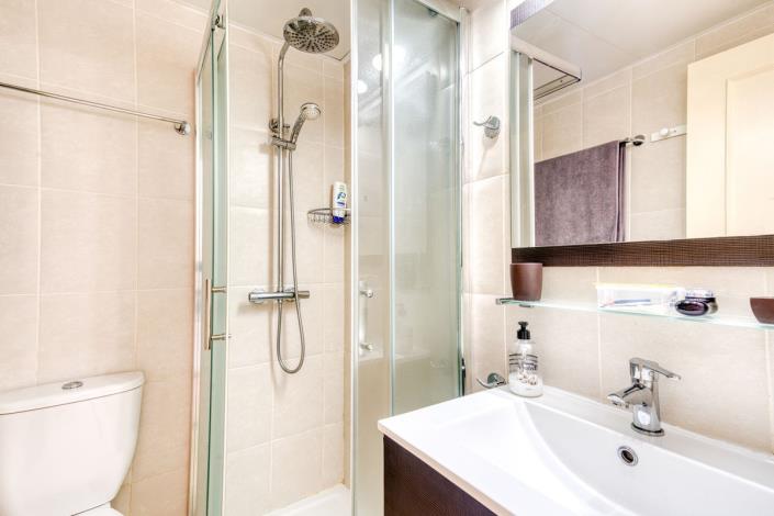 Image No.16-2 Bed Apartment for sale