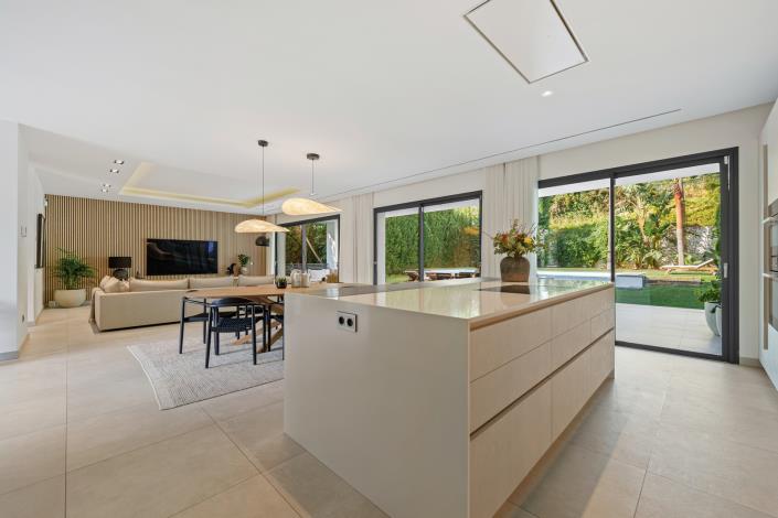 Image No.7-Villa de 5 chambres à vendre à Nueva Andalucia