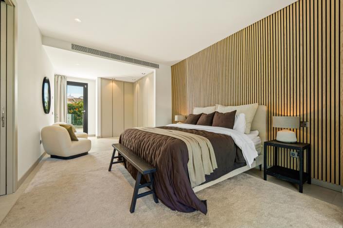 Image No.17-Villa de 5 chambres à vendre à Nueva Andalucia