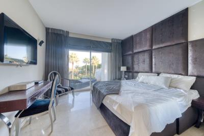 8-e64a9055bba3e77ac8aca3b893cdf826