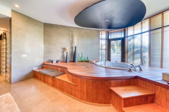 Image No.7-6 Bed Apartment for sale