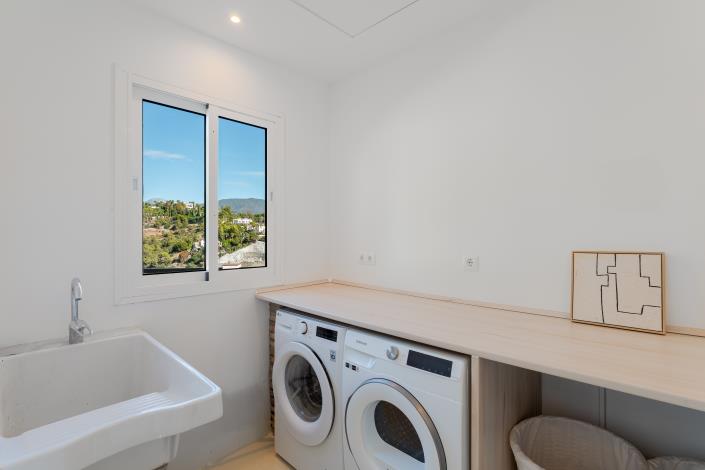 Image No.47-6 Bed Villa for sale