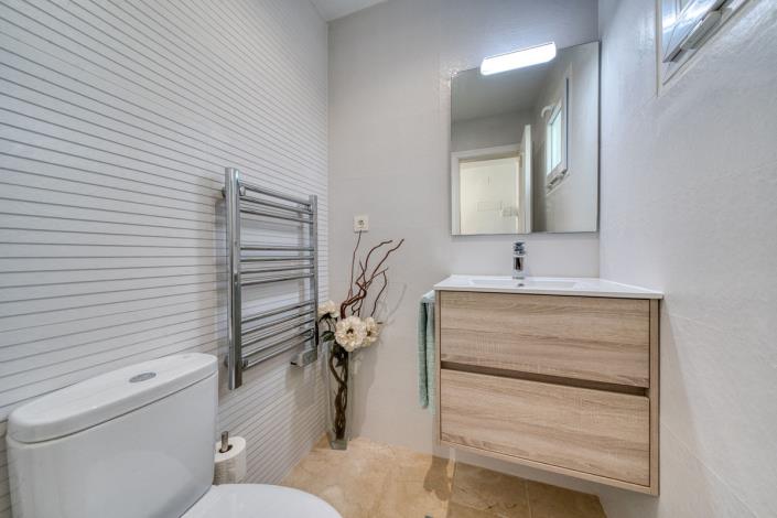 Image No.9-3 Bed Townhouse for sale