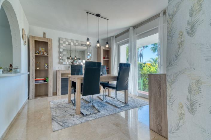 Image No.15-3 Bed Townhouse for sale