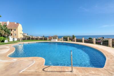 13-5fd73dea700db77384c091ca9818b1a9