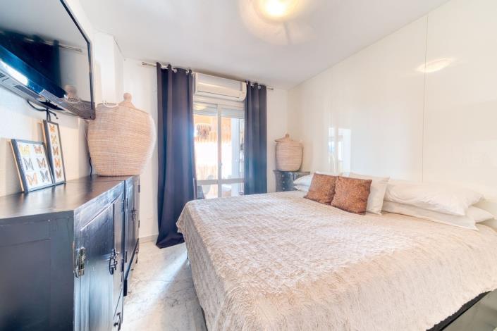 Image No.17-2 Bed Apartment for sale