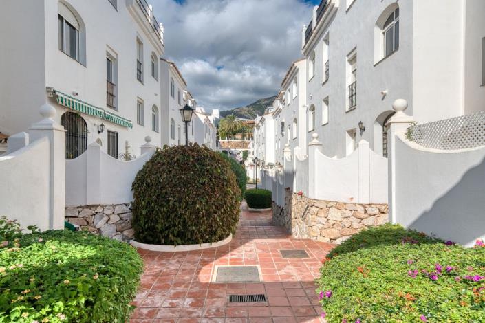 Image No.24-2 Bed Apartment for sale