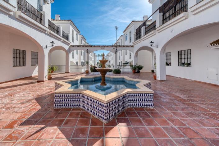 Image No.25-2 Bed Apartment for sale