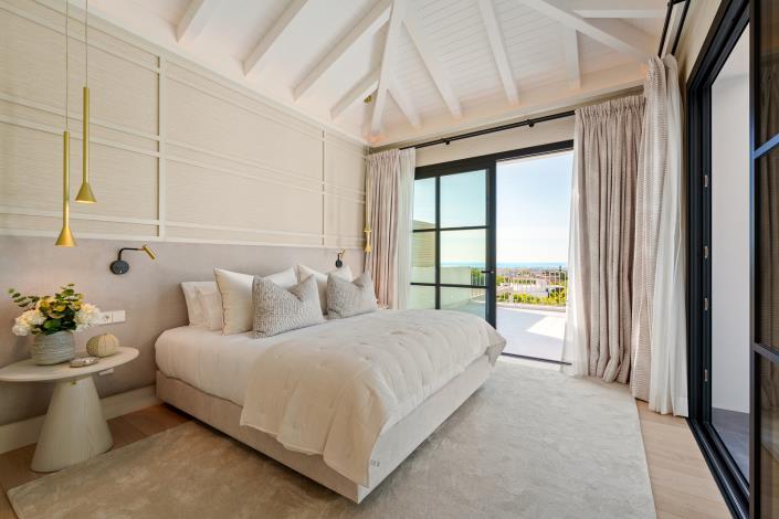 Image No.14-5 Bed Villa for sale